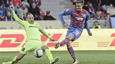 Tomáš Jablonský (vlevo) přišel do Zbrojovky v polovině minulé sezony ze Slavie.... Tomáš Jablonský (vlevo) přišel do Zbrojovky v polovině minulé sezony ze Slavie....