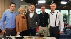 Ctirad Sára (vpravo) v současnosti spolupracuje s mnoha lidmi z různých oborů.... Ctirad Sára (vpravo) v současnosti spolupracuje s mnoha lidmi z různých oborů....