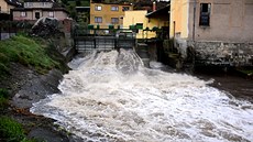 Jizera u Votrubcovy elektrárny v Turnově. Jizera u Votrubcovy elektrárny v Turnově.