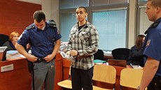 Obžalovaný Němec před Krajským soudem v Ústí nad Labem. Obžalovaný Němec před Krajským soudem v Ústí nad Labem.