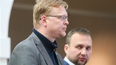 Pavel Bělobrádek a Marian Jurečka (oba KDU-ČSL) komentují povolební... Pavel Bělobrádek a Marian Jurečka (oba KDU-ČSL) komentují povolební...