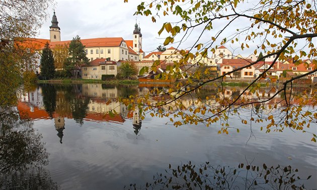 Na zámku v Teli se u msíc pracuje na archeologickém przkumu. Objevit se...