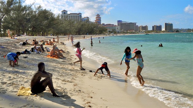 Pl Cable Beach u bahamsk metropole Nassau je pohodln dostupn tak veejnou dopravou.