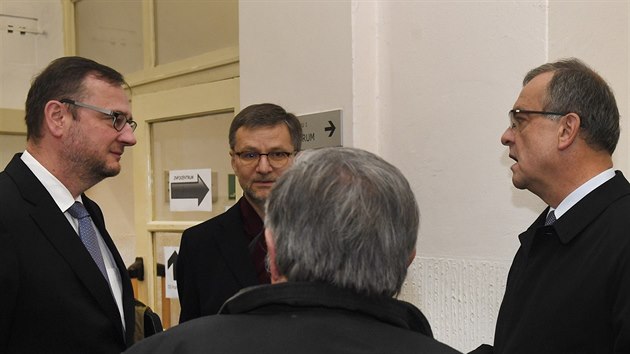 Miroslav Kalousek jako svdek vypovdal v kauze takzvanch poslaneckch trafik (7. listopadu 2017).