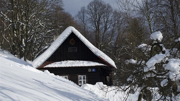 Turistick chata Kusalno v beskydskch lesch nad Vsetnem.