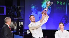 Desetinásobný vítěz ankety judista roku Lukáš Krpálek (uprostřed) pózuje s... Desetinásobný vítěz ankety judista roku Lukáš Krpálek (uprostřed) pózuje s...