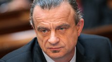 Poslanec Věcí veřejných Otto Chaloupka při jednání Ústavního soudu o návrhu na... Poslanec Věcí veřejných Otto Chaloupka při jednání Ústavního soudu o návrhu na...