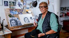 Helena Schmausová Shoonerová žila 25 let v cizině. V 90. letech se však vrátila... Helena Schmausová Shoonerová žila 25 let v cizině. V 90. letech se však vrátila...