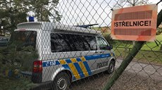 Policista se při střelbě na střelnici na Mělnicku omylem postřelil do nohy.... Policista se při střelbě na střelnici na Mělnicku omylem postřelil do nohy....