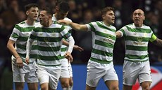 Gólová radost fotbalistů Celtiku Glasgow Gólová radost fotbalistů Celtiku Glasgow