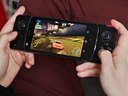 Lenovo Moto Z2 Play a Moto Gamepad