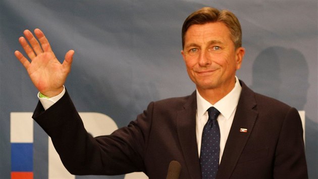 Slovinskm prezidentem zstane Borut Pahor, ve druhm kole porazil Marjana arece. (12. listopadu 2017)