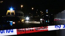 Neznámý útočník pobodal ženu v Horních Měcholupech. (14.11.2017) Neznámý útočník pobodal ženu v Horních Měcholupech. (14.11.2017)