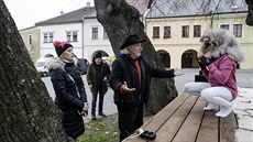 Režisér Juraj Jakubisko natáčí na přerovském Horním náměstí část záběrů pro... Režisér Juraj Jakubisko natáčí na přerovském Horním náměstí část záběrů pro...