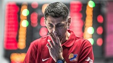 Trenér českých basketbalistek Štefan Svitek se zamýšlí. Trenér českých basketbalistek Štefan Svitek se zamýšlí.