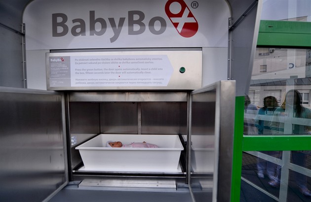 Otevení babyboxu nové generace v ústecké Masarykov nemocnici.