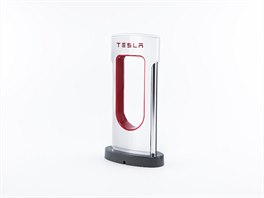 Tesla Desktop Supercharger