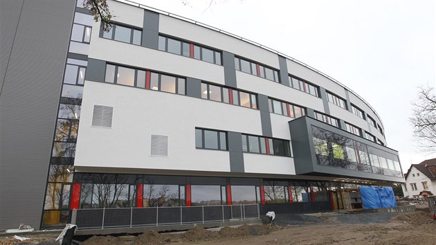 V úterý 21. listopadu byl slavnostně otevřen nový pavilon třebíčské nemocnice. Jeho vybudování přišlo na půl miliardy.
