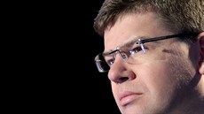 Předseda TOP 09 Jiří Pospíšil v pořadu Rozstřel (28. listopadu 2017) Předseda TOP 09 Jiří Pospíšil v pořadu Rozstřel (28. listopadu 2017)