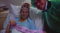 Prostřednictvím telemostu zamířila gratulace do nemocnice. Tam nyní leží... Prostřednictvím telemostu zamířila gratulace do nemocnice. Tam nyní leží...