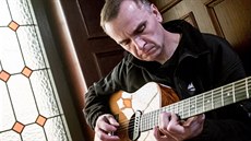 Jan Janíček, výrobce trsátek z České Třebové. Jan Janíček, výrobce trsátek z České Třebové.