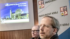Josef Pleskot a Petr Všetečka, dva z trojice architektů, kteří pomáhají... Josef Pleskot a Petr Všetečka, dva z trojice architektů, kteří pomáhají...