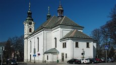 Liberecký kostel Nalezení svatého Kříže v jehož zahradě se ukrývá vzácný morový... Liberecký kostel Nalezení svatého Kříže v jehož zahradě se ukrývá vzácný morový...