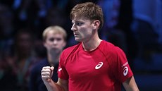 Belgický tenista David Goffin se raduje v úvodní dvouhře finále Davis Cupu. Belgický tenista David Goffin se raduje v úvodní dvouhře finále Davis Cupu.