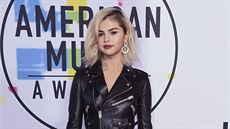 Selena Gomezová na American Music Awards (Los Angeles, 19. listopadu 2017)