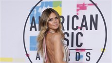 Heidi Klumová na American Music Awards (Los Angeles, 19. listopadu 2017)