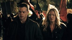 Matt Damon a Julia Stilesová ve filmu Jason Bourne (2016)