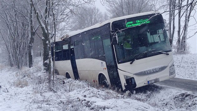 Tragick nehoda autobusu u Loenic. (30. listopadu 2017)