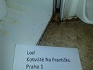 Kontrola hygienik na praských lodích