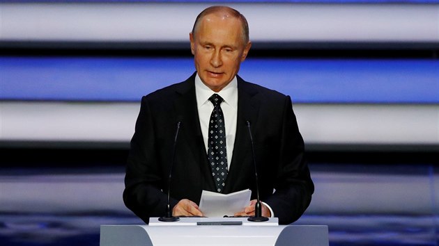 Proslov Vladimira Putina, prezidenta Ruska, na slavnostnm losovn fotbalovho mistrovstv svta.