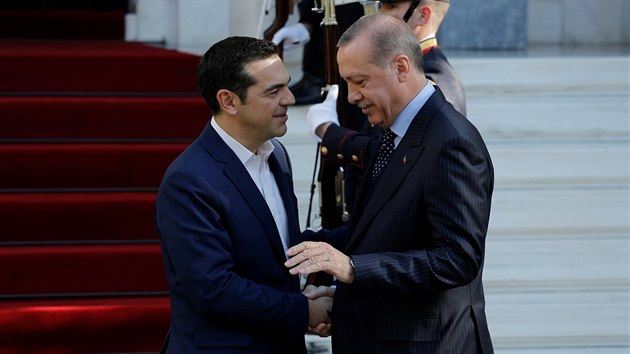 eck premir Alexis Tsipras (vlevo) a tureck prezident Recep Tayyip Erdogan. (7. prosince 2017)