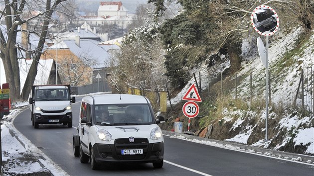 Nov sek silnice u Brtnice mezi Jihlavou a Teb.