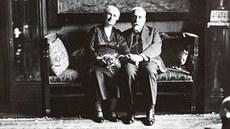 Růžena a Dobroslav Zátkovi v roce 1934 Růžena a Dobroslav Zátkovi v roce 1934