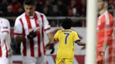 Juan Cuadrado z Juventusu běží oslavit vstřelený gól v Lize mistrů. Turínský... Juan Cuadrado z Juventusu běží oslavit vstřelený gól v Lize mistrů. Turínský...