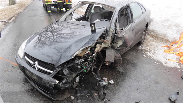 Na zatku nora roku 2017 dolo ped Chotbo k dopravn nehod. idi vozu nhle zkolaboval, auto narazilo do stromu, pevrtilo se a zstalo stt uprosted silnice. Pavla Henzlov poskytla svmu spolukovi mas srdce, m mladkovi v bezvdom zachrnila ivot.