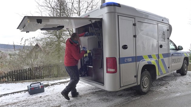 Kriminalist v sobotu ve tokch na Havlkobrodsku prohledvali dm bvalho partnera eny zavradn v Jihlav.