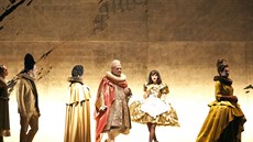 Scéna z Monteverdiho Korunovace Poppey v berlínské Státní opee Pod lipami