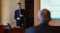 Jiří Matyáš z VUT v Brně zvítězil v soutěži IT SPY, kam své práce zaslalo 1 700... Jiří Matyáš z VUT v Brně zvítězil v soutěži IT SPY, kam své práce zaslalo 1 700...