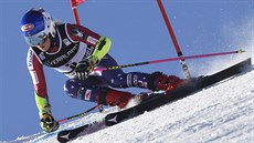Mikaela Shiffrinová na trati obřího slalomu v Courchevelu. Mikaela Shiffrinová na trati obřího slalomu v Courchevelu.