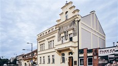 Secesní vilu v lázeňském městě Poděbrady se podařilo obnovit na moderní... Secesní vilu v lázeňském městě Poděbrady se podařilo obnovit na moderní...