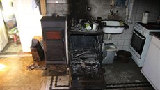 Shořelá myčka nádobí v zemědělské usedlosti v Pěčína na Rychnovsku (10.12.2017). Shořelá myčka nádobí v zemědělské usedlosti v Pěčína na Rychnovsku (10.12.2017).