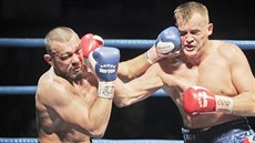 KRVAVÁ ŘEŽ. Pavel Šour (vpravo) a Václav Pejsar předvedli parádní bitvu. KRVAVÁ ŘEŽ. Pavel Šour (vpravo) a Václav Pejsar předvedli parádní bitvu.