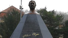 Nový pomník Julia Payera v Teplicích. Nový pomník Julia Payera v Teplicích.