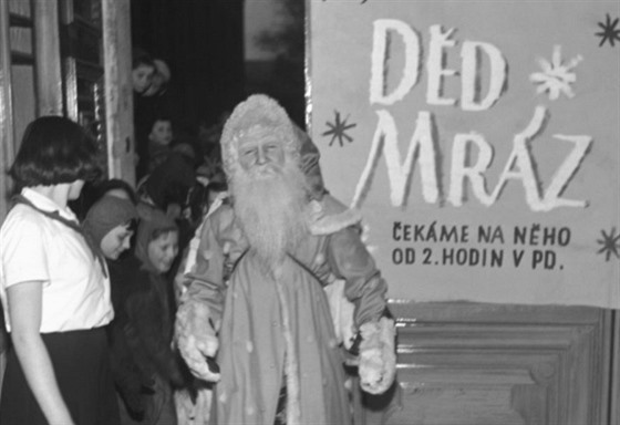 Dda Mráz v Dom pionýr v praském Karlín (31.prosince 1951)