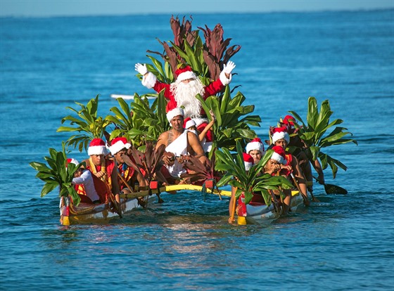 Píjezd Santa Clause na Havaji