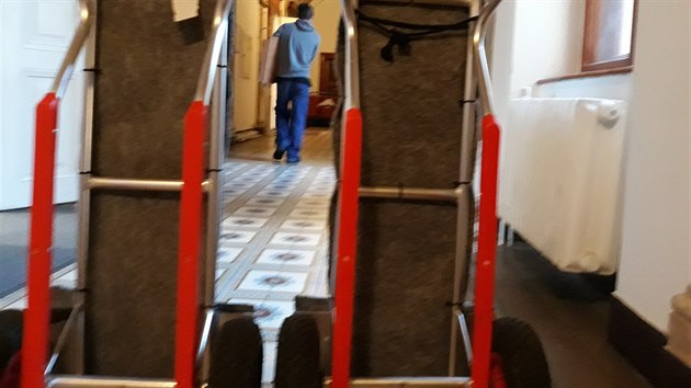 Na magistrátu začínají úřadovat řemeslníci.Historickou budovu pardubické radnice čeká oprava. 29.12. 2017